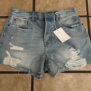NWT Zello Medium Distressed  Shorts